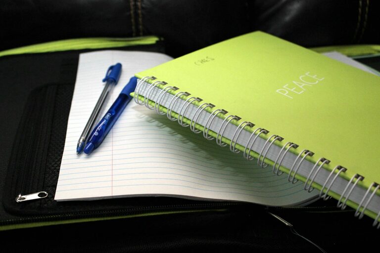 How to Journal for Clarity and Focus: A Step-by-Step Guide